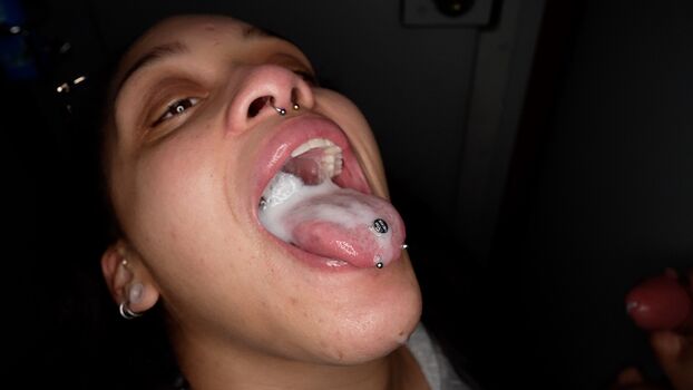 Full leaked Gloryhole swallow private onlyfans photo