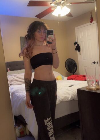 Full leaked Gnarlywolf private onlyfans photo