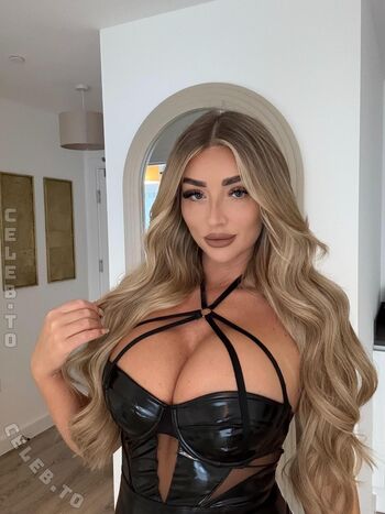 Full leaked Goddesshollyjones private onlyfans photo