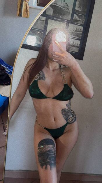 Full leaked Godzaline private onlyfans photo
