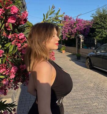 Full leaked Goksubalc private onlyfans photo
