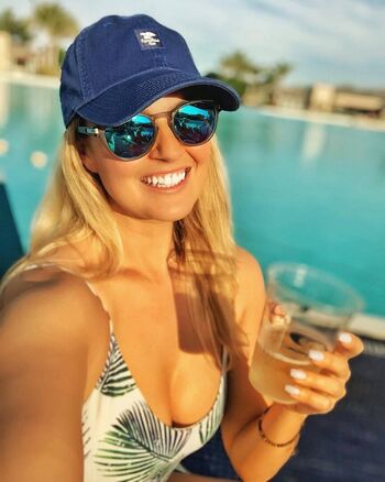 Full leaked Golf girls golf related private onlyfans photo