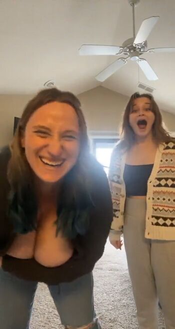 Gostosas Com Peitos Caidos