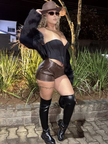 Full leaked Gostosas de mini short private onlyfans photo