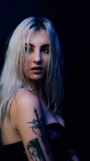 Full leaked Gracelyra private onlyfans photo