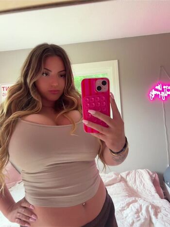Full leaked Gracenunez private onlyfans photo