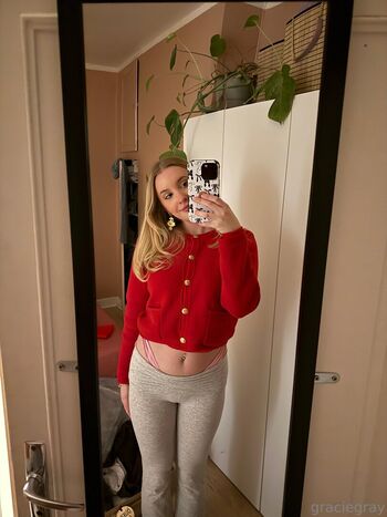 Full leaked Graciegray private onlyfans photo