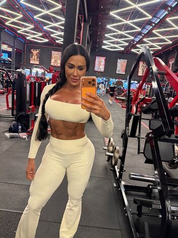 Gracyanne Barbosa