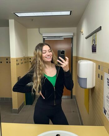 Full leaked Green mama private onlyfans photo