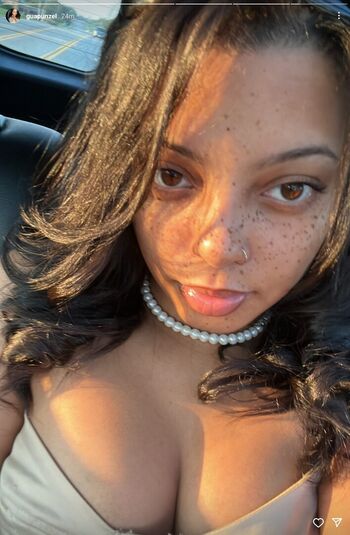 Full leaked Guapunzel private onlyfans photo