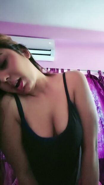 Full leaked Gurpreet kaur page private onlyfans photo