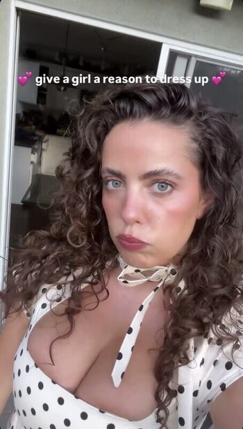 Full leaked Gwenny page private onlyfans photo