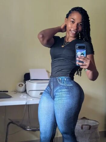 Full leaked Gym booty bubble butts private onlyfans photo