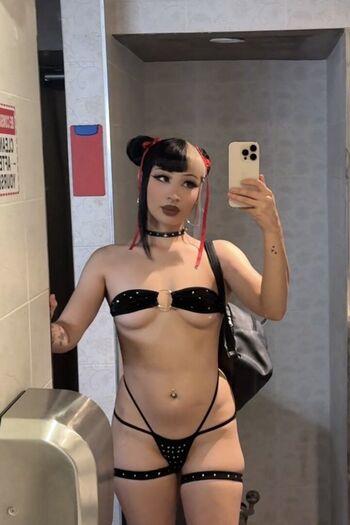 Full leaked Hneyginsengg private onlyfans photo