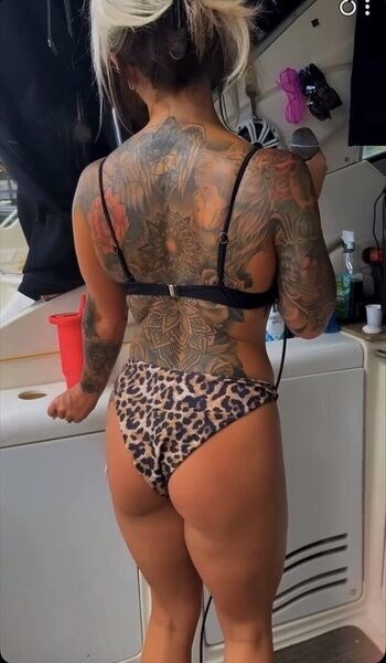 Full leaked Hagsxrlou private onlyfans photo