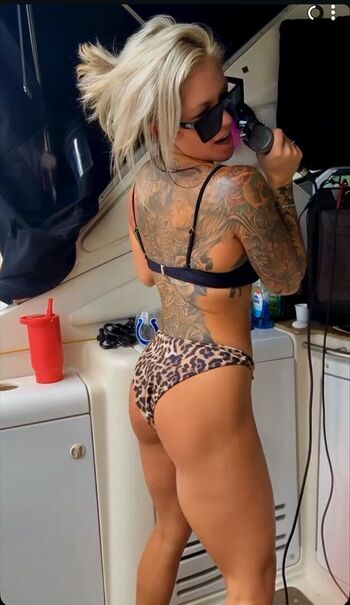 Full leaked Hagsxrlou private onlyfans photo