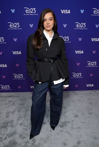 Hailee Steinfeld