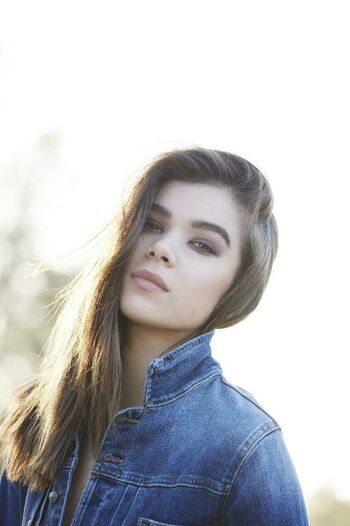 Full leaked Hailee steinfeld private onlyfans photo