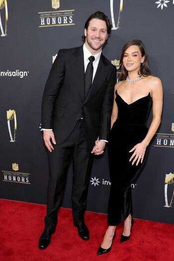 Full leaked Hailee steinfeld private onlyfans photo