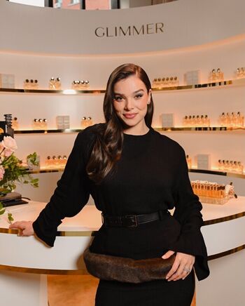 Full leaked Hailee steinfeld private onlyfans photo