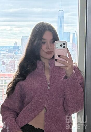 Full leaked Hailee steinfeld private onlyfans photo