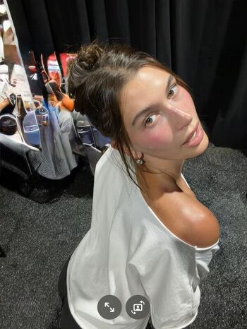 Hailey Baldwin Bieber