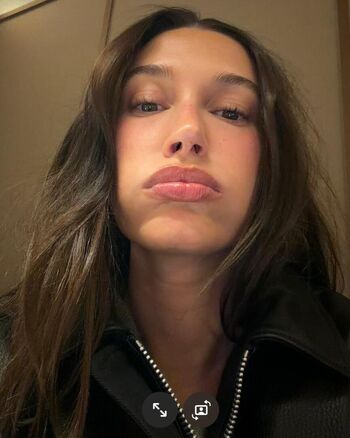 Hailey Baldwin Bieber