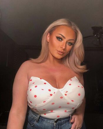 Full leaked Hailey brown  page private onlyfans photo