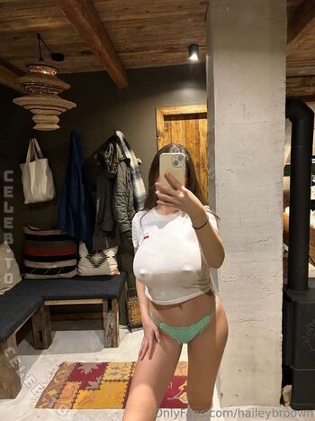 Full leaked Hailey brown private onlyfans photo