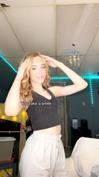 Hailey dewiel leaked photo video viral