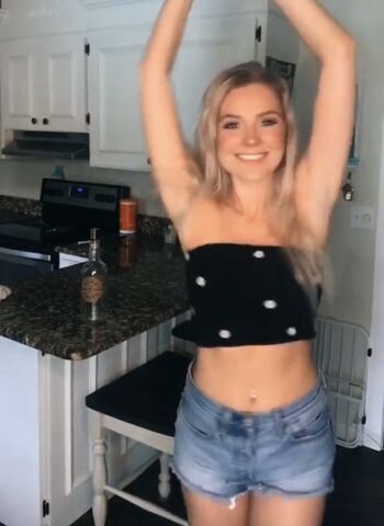 Full leaked Hailey malles private onlyfans photo