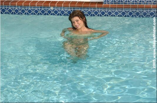 Full leaked Halee model private onlyfans photo