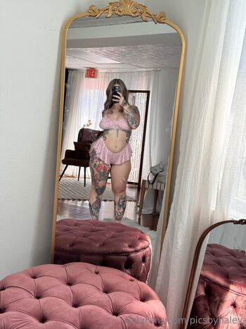 Full leaked Haleylale private onlyfans photo