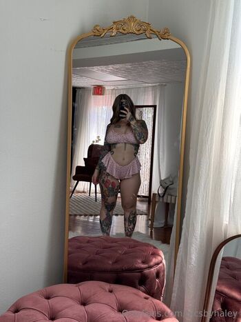 Full leaked Haleylale private onlyfans photo