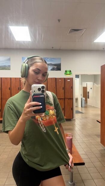 Full leaked Halia beamer private onlyfans photo