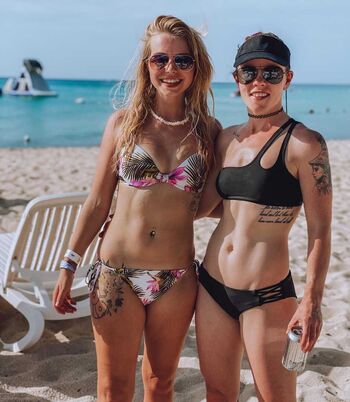 Full leaked Halieeandkendra private onlyfans photo