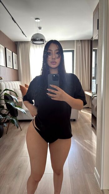 Full leaked Haliun b private onlyfans photo