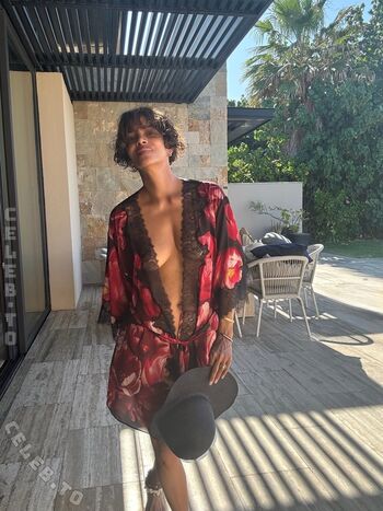 Full leaked Halle berry page private onlyfans photo