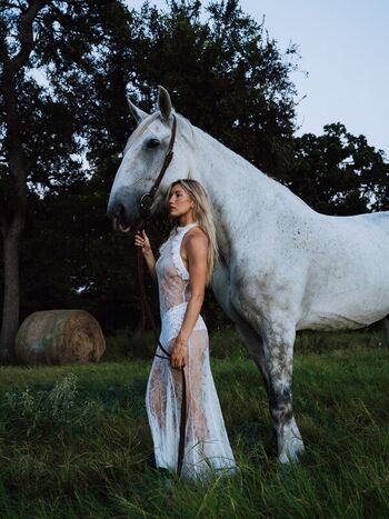 Halle Cooley