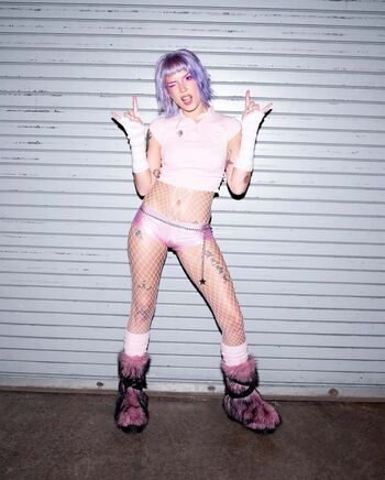 Full leaked Halsey page private onlyfans photo