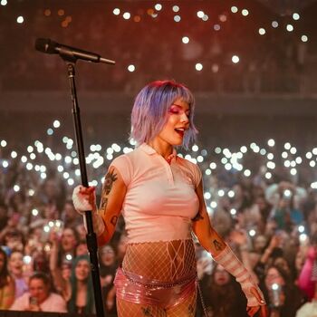 Full leaked Halsey page private onlyfans photo