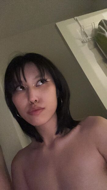 Full leaked Hanhhleee private onlyfans photo