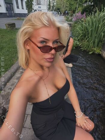 Full leaked Hannah chr private onlyfans photo