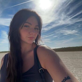 Full leaked Hannahskyemeyer page private onlyfans photo