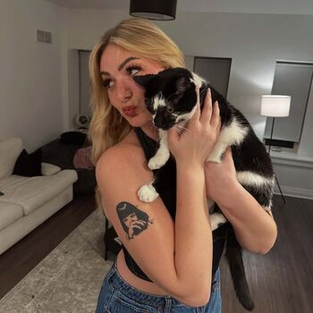 Full leaked Hannahskyemeyer private onlyfans photo