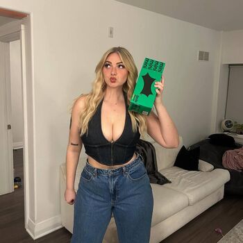 Full leaked Hannahskyemeyer private onlyfans photo