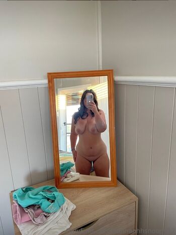 Full leaked Hannahsnoopy private onlyfans photo