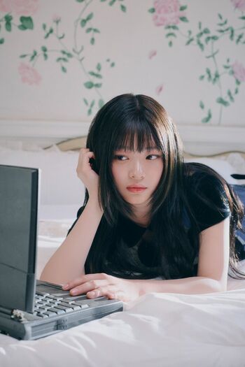 Full leaked Hanni pham private onlyfans photo