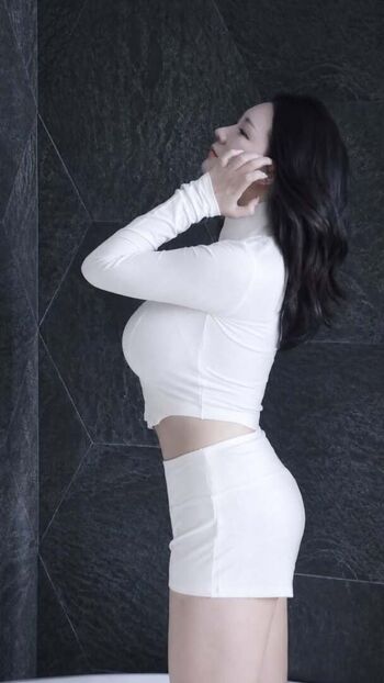 Full leaked Hanyeco private onlyfans photo