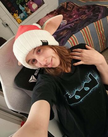 Full leaked Happygoluckytgirl private onlyfans photo